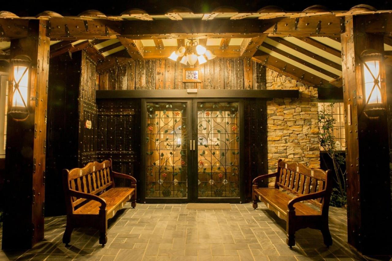 Black Forest Manor Renai Exterior foto
